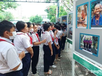 Trưng bày hơn 200 hình ảnh văn hóa các dân tộc - những tinh hoa đất Việt