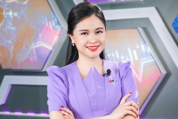 Biên tập viên Mùi Khánh Ly 'bật mí' kinh nghiệm dẫn talkshow về tài chính, chứng khoán