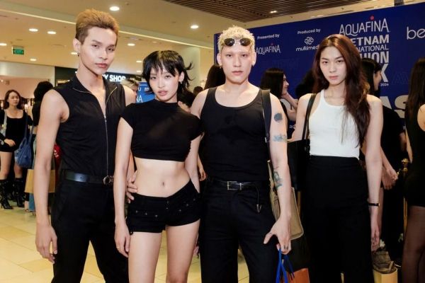 Dàn mẫu 'càn quét' buổi casting Tuần lễ thời trang Quốc tế VN Xuân Hè 2024