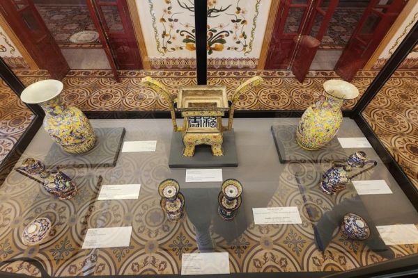 Độc đáo những cổ vật từng sử dụng trong hoàng cung nhà Nguyễn