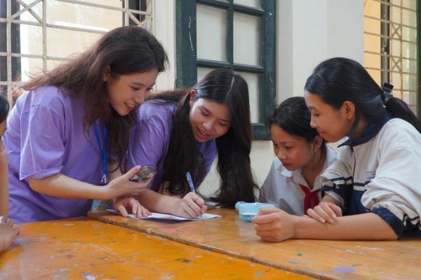 Học sinh Hà Nội lan tỏa, nâng cao văn hóa đọc cho trẻ ở xã miền núi