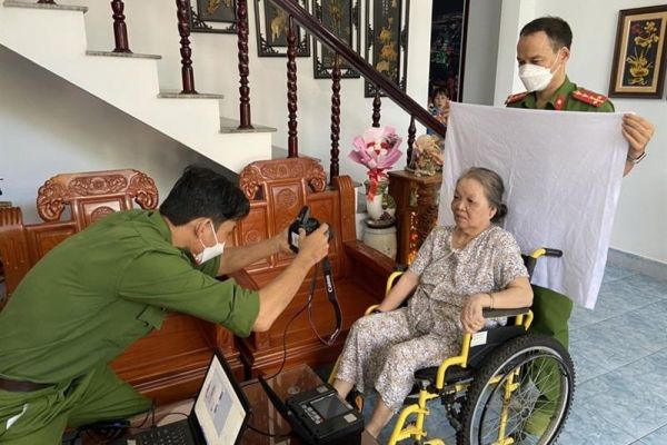 Những câu chuyện có hậu về làm căn cước công dân ở Đà Nẵng