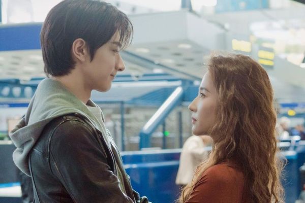 Phim mới của Lưu Diệc Phi 'gây sốt' bởi những bài học về tình yêu và nhân sinh