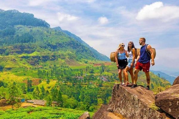 Sri Lanka thu hút du khách trải nghiệm vẻ đẹp 'mùa Xanh'