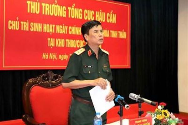 Trung tướng Đỗ Văn Thiện chủ trì sinh hoạt ngày chính trị và văn hóa tinh thần tại Kho TH80
