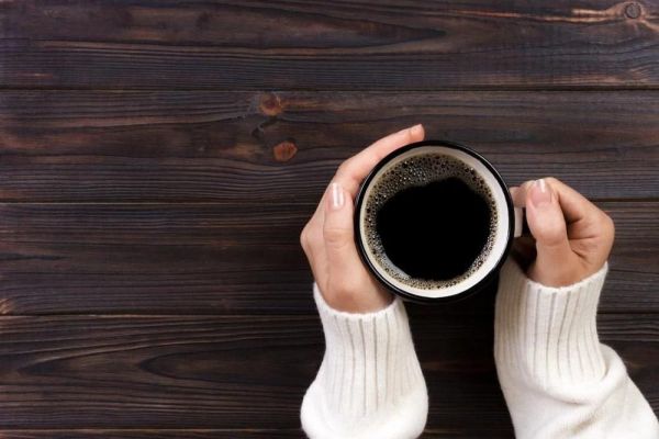 Uống quá nhiều caffeine, chuyện gì xảy ra với sức khỏe?