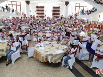 150 học sinh Hương Sơn thi tài về kiến thức xã hội