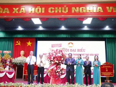 Bà Trương Thị Thu Hiền giữ chức Chủ tịch Mặt trận TP Thủ Dầu Một