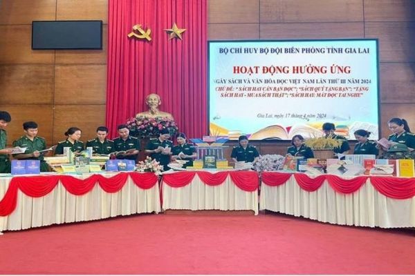 Bộ đội Biên phòng tỉnh khai mạc Ngày Sách và Văn hóa đọc Việt Nam