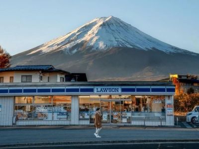 Che view núi Phú Sĩ để 'tiễn khách' ở Nhật Bản