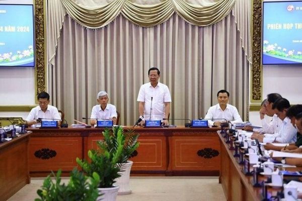 Chủ tịch TP.HCM: Báo cáo hàng ngày tiến độ gói thầu của Tập đoàn Thuận An