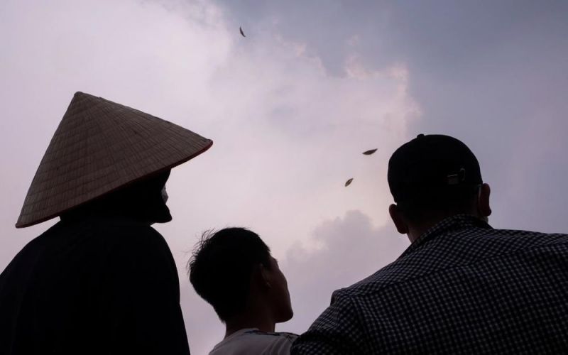Gay cấn lễ hội thả diều 'ngàn năm tuổi' ở một ngôi làng tại Hà Nội