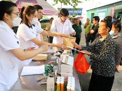 Góp phần nâng cao trình độ chăm sóc sức khỏe cho người dân Điện Biên