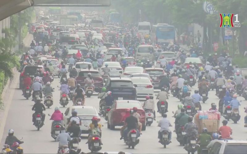 Hà Nội lập 112 'chốt' xử lý điểm nóng giao thông