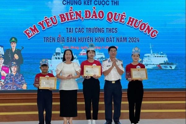Kiên Giang: Chung kết Cuộc thi 'Em yêu biển, đảo quê hương'