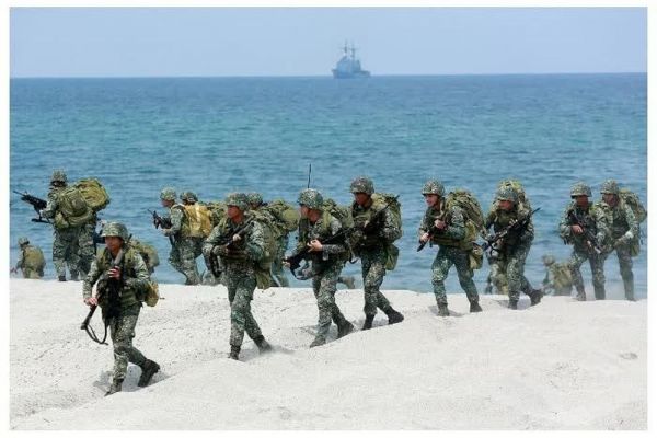 Mỹ - Philippines tập trận rầm rộ gần điểm nóng trên Biển Đông