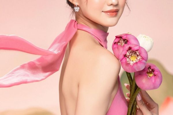 Người đẹp đóng cùng Thái Hòa trong phim 'Cái giá của hạnh phúc', được kỳ vọng trở thành 'ngọc nữ' thế hệ mới là ai?