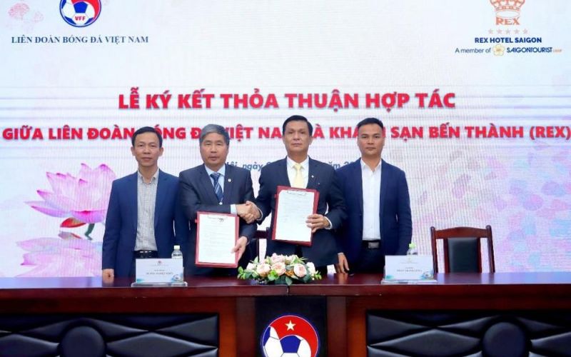 Rex Hotel Saigon hợp tác với Liên đoàn Bóng đá Việt Nam (VFF)