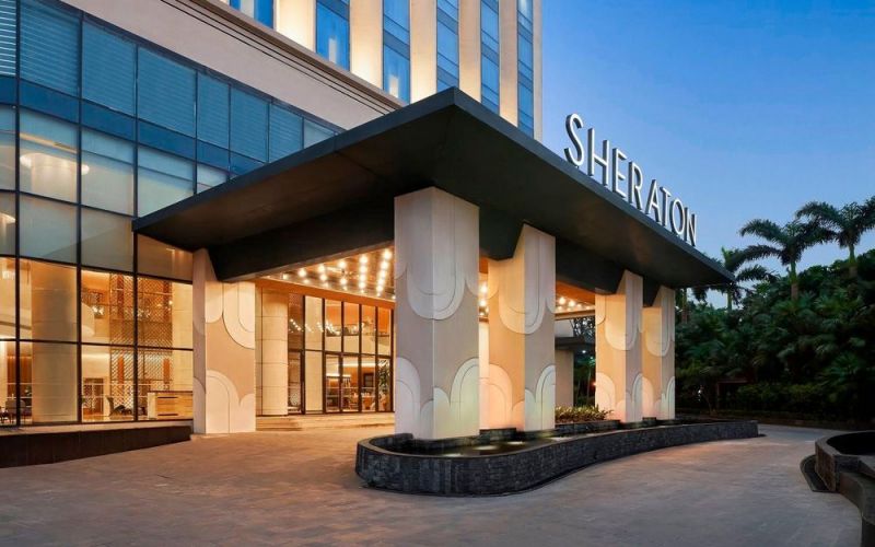 Thương hiệu Sheraton Hotels & Resorts tiếp tục mở rộng sự hiện diện tại Việt Nam, chính thức khai trương Sheraton Hanoi West