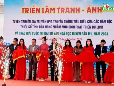 Triển lãm 'Sắc màu văn hóa các dân tộc thiểu số - Tài nguyên phát triển du lịch tỉnh Đắk Nông'