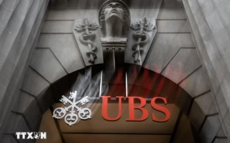 UBS có thể thực hiện cắt giảm nhân sự theo 5 đợt kể từ tháng Sáu