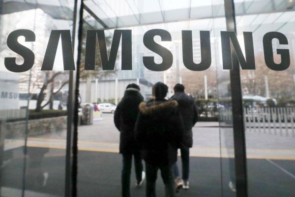 Vì sao 'chế độ khẩn cấp' của Samsung gây tranh cãi